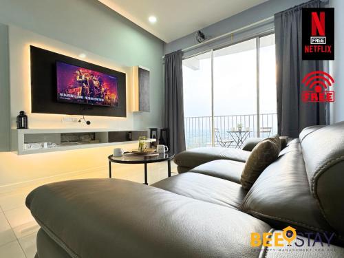 Larut Apartment | Taiping Crystal Creek Condo Pool Gym Netflix 8-9PAX