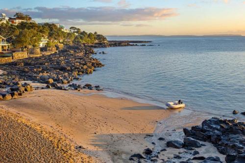 Takapuna House | Takapuna Beachfront w Stunning Views