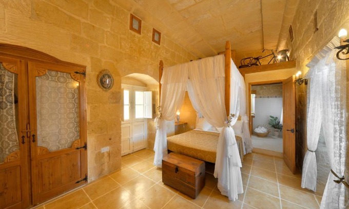 San Lawrenz Villa | Tal-Barun Farmhouse