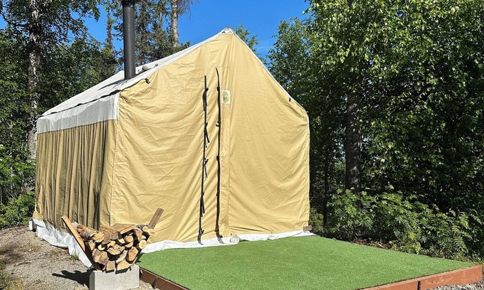 Susitna North RV Rental | Talkeetna Hot Tents with Denali view.