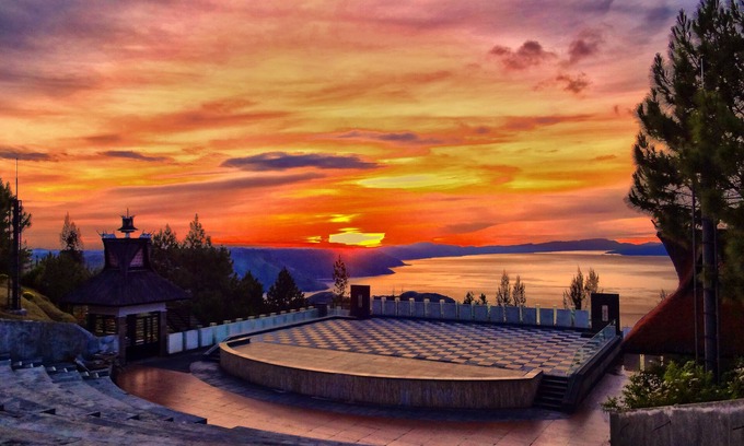 Merek Resort | Taman Simalem Resort