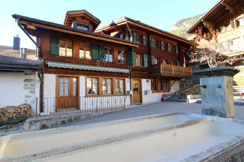 Rossiniere Apartment | Tambour 4