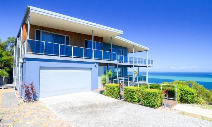 Brisbane Waterfront House | Tangalooma Panoramic View