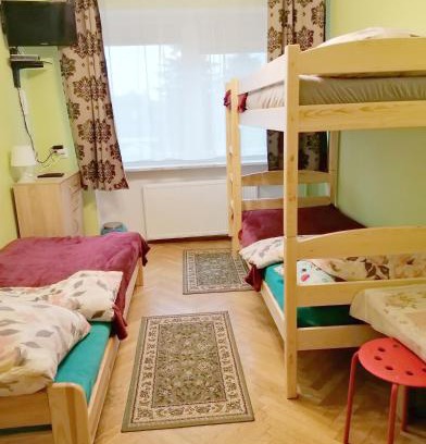 Zyrardow House | Tanie Noclegi Mieszkanka