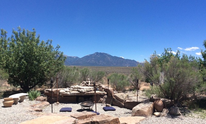 Taos House | Taos Sunny Straw Bale Home- Winter Specials- Entire House- Close to Everything-