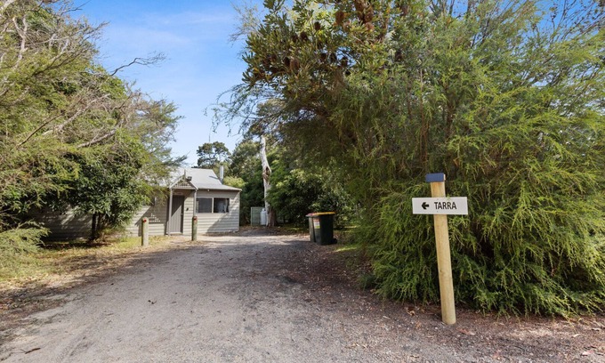 Forge Creek House | Tarra - Waterfront Retreat: Secluded lodges perfect for nature lovers