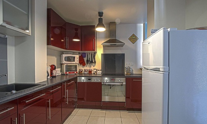 Commes Apartment | Tasteful apartment in Comes with terrace