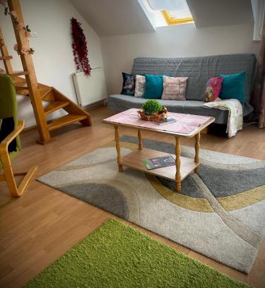Pecs Apartment | Tavaszmező
