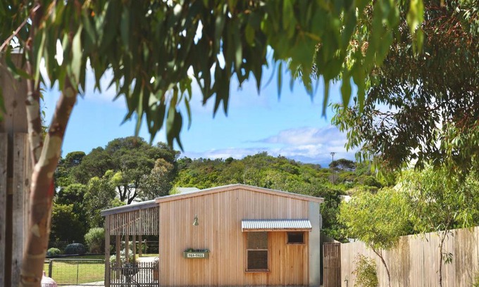 Waterhouse House | 'Tea Tree' Private Retreat with Outdoor Bath