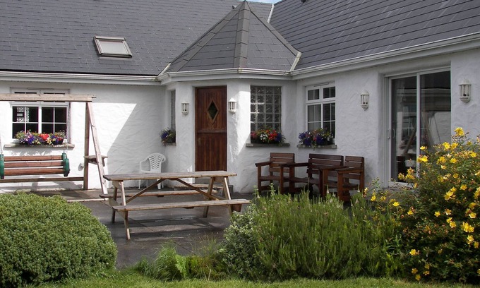Ballintober House | Teach Mo Chroí/HOME OF MY HEART, Charming Country Home, Near Westport Town