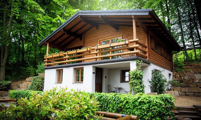 Hersdorf Apartment | Teak - Holiday apartment with a view, pet-friendly with wellness area