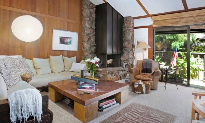 Tahoe Tavern House | Tennis|Pickleball|Pier|Beach|Pool|Walk to town