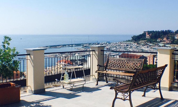 Varazze Apartment | Terrazza sulla Riviera Ligure