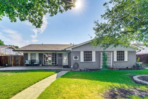 Richardson House | Texas Home with Yard 2 Mi to Prairie Creek Park