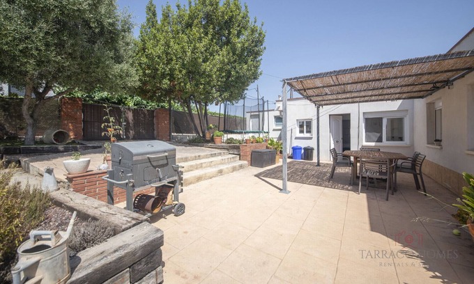 Tarragona House | TH46 Casa Ermita with Pool and Garden