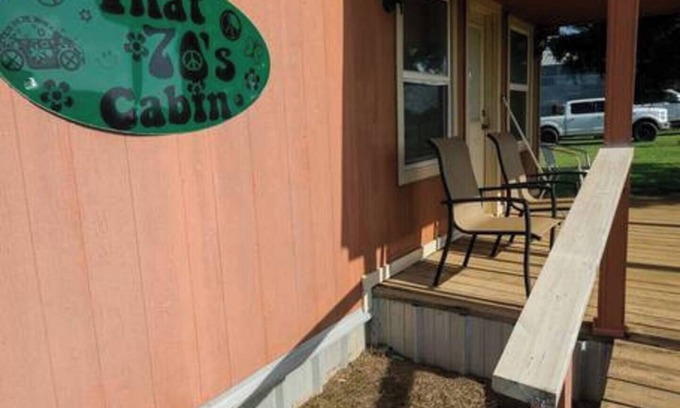 Minden Cabin | That 70s Cabin @ Yellow Rose Canyon