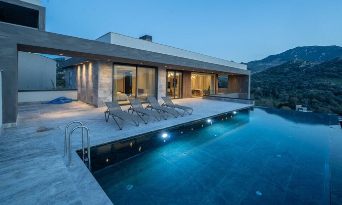 Yalikavak House | The 5-star residential retreat of 3 opulent villas / Private pools & Gardens