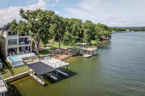 Kingsland House | The 565 Villa with Concierge Services