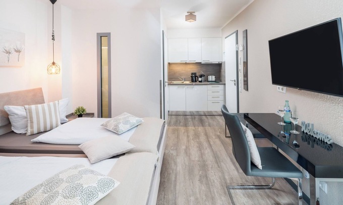 Bensheim Apartment | The alternative to a hotel: serviced apartment with garden/kitchen/bathroom/hotel service