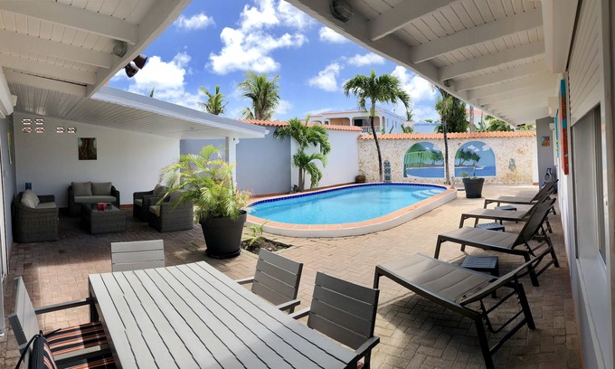 Maho Villa | The Art House Villa Beacon Hill (Simpson Bay)