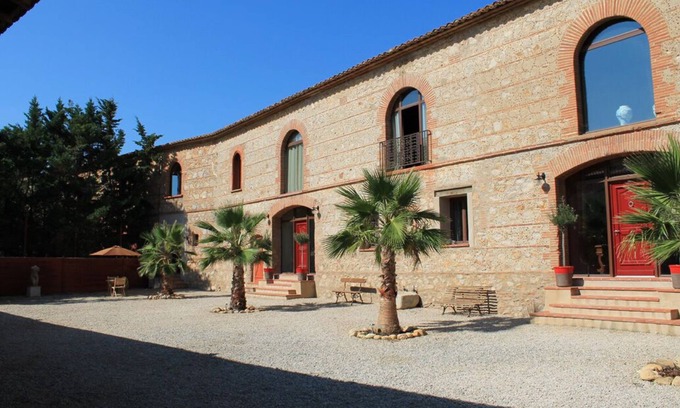 Thuir House | The Aspres cottage at the Domaine de Montcalm