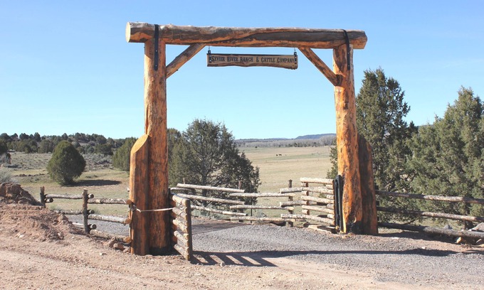 Hatch Apartment | The Barn Studio on 280 acre Sevier River Ranch - 1 King and 1 Twin bed