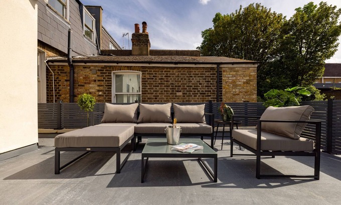 Shaftesbury Apartment | The Battersea Flat - Exquisite 2BDR Flat with Terrace