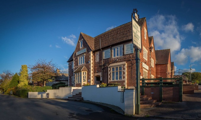 Stonehouse Hotel | The Beacon Inn