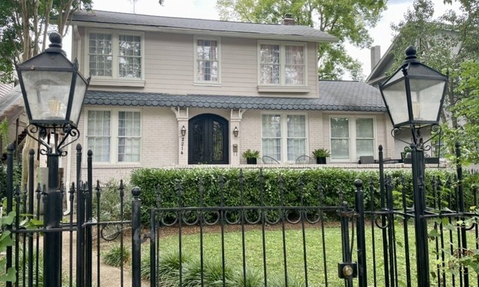 Belmont - Hillsboro House | The Belmont - Lux Abode with Pool on Belmont Blvd