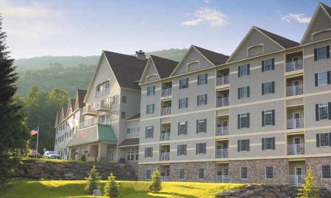 Hancock Condo | The Berkshire's Jiminy Mountain's Club Wyndham Bentley Brook