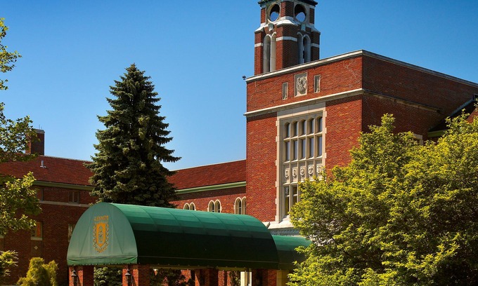 Canton Hotel | The Bertram Inn at Glenmoor