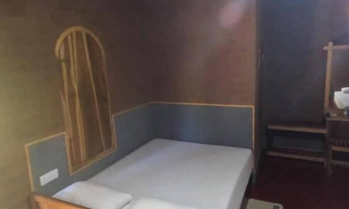 Ranawaranawa Hotel | The best place to be in relax [Room 5}