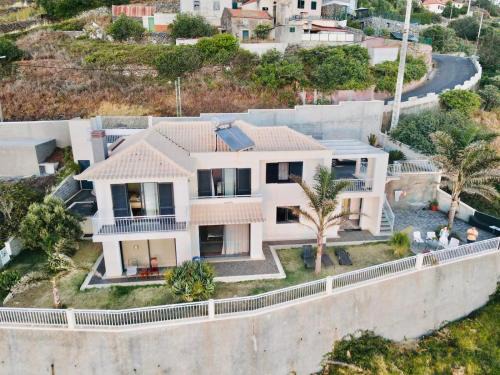 Paul do Mar Villa | The best sea view in Madeira - Casa Farol