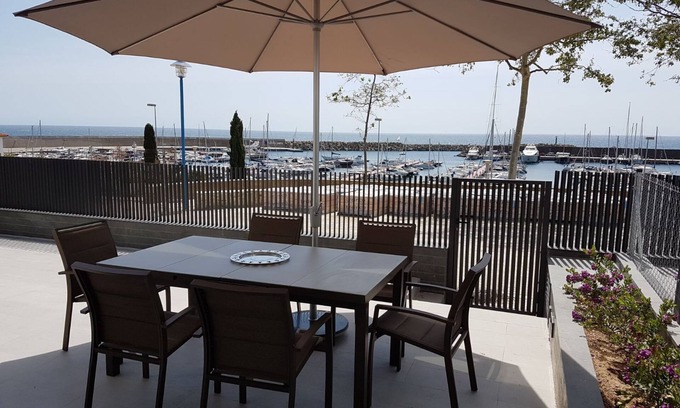 Palamos Apartment | THE BEST VIEWS OF PALAMOS (PORT MARINA)