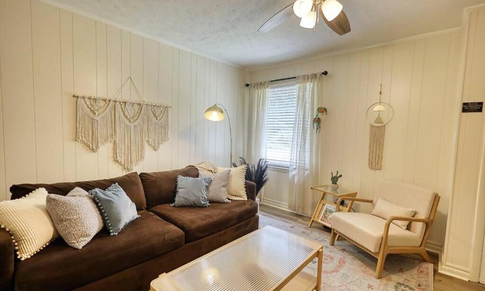 Covington House | The Bohemian 1/2 Mi from Covington Square