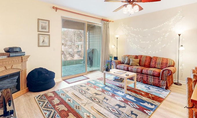Truckee House | The Boulders Bldg 2 Unit 3