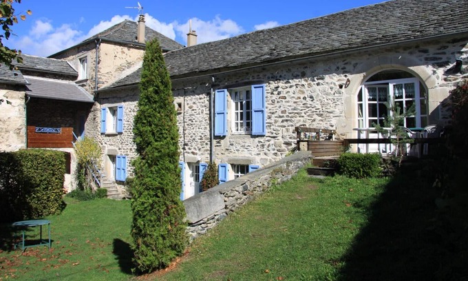 Saint-Hostien Apartment | The break in the heart of the Auvergne juices ... ideally located between nature and cities
