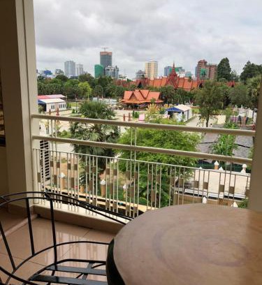 Daun Penh House | The Bright Lotus Guesthouse