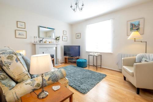 Aldeburgh House | The Britten - Aldeburgh Coastal Cottages