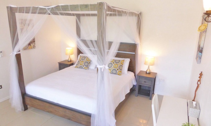 Marigot Bay Apartment | The Buckingham, luxurious & spacious near pool, stunning sea views