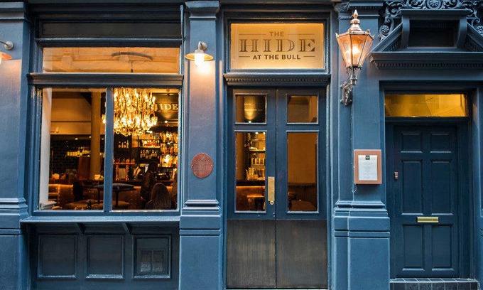 Bishopsgate Hotel | The Bull and The Hide