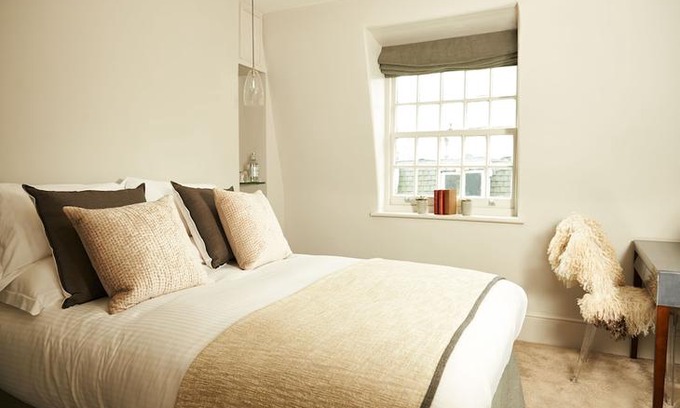 Bishopsgate Hotel | The Bull and The Hide