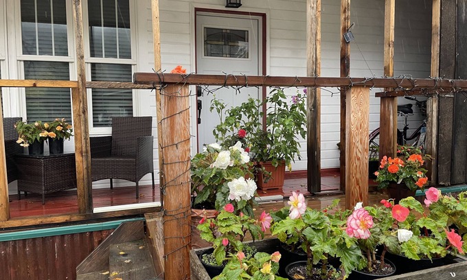 Downtown Skagway Cottage | The Cable House. Charming Historic Home built in 1901. Excellent location.