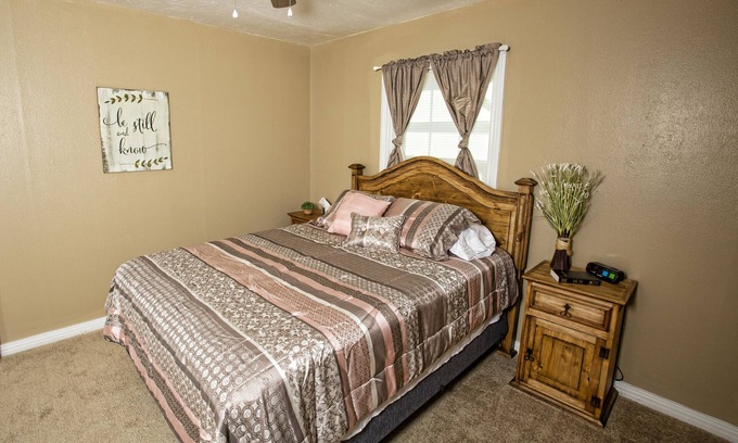 Monument House | The Cardinal's Nest - Eunice, NM