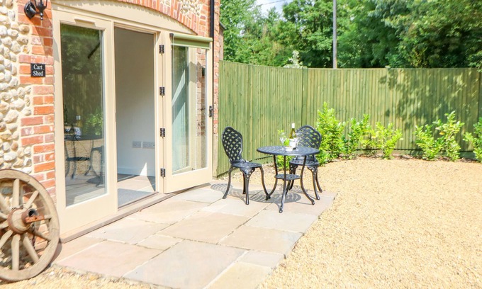 Stanfield Cottage | THE CART SHED, romantic in Willow Grange Barns, Stanfield
