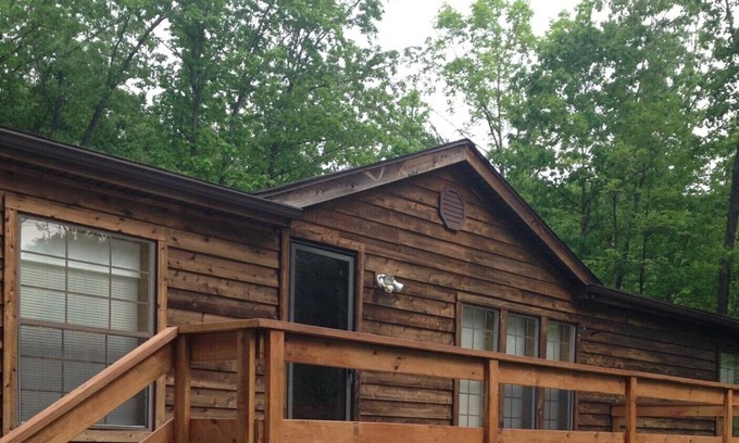 Wakefield House | The Cedar Getaway of Pike/Scioto County