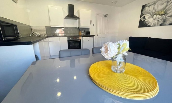 Blackpool Town Center Apartment | The Central Suite Sasco Apartments