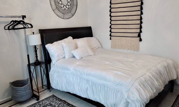 Sabana Abajo Apartment | The Charming Unit (5 minutes from Airport)