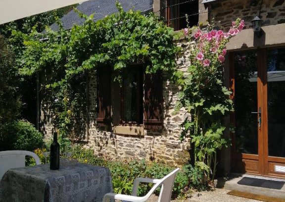 Evellys House | The Cherries Houehdeu