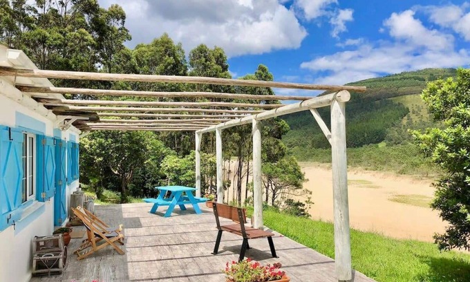 Ortigueira House | The Cliffs - Surf Lodge Esteiro
